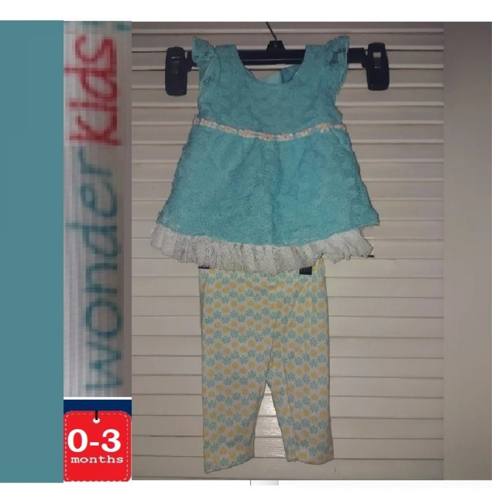 🎁 10/$25-Teal lacey outfit with flower accents,  0- 3 months